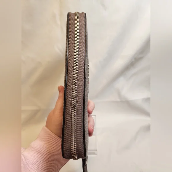 Michael Kors Pebbled Leather Continental Wallet/Wristlet NWOT - Picture 6 of 15